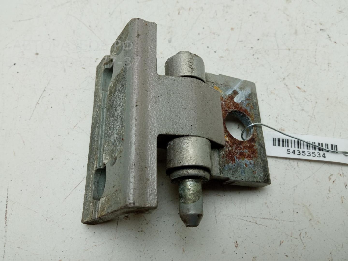 Петля двери