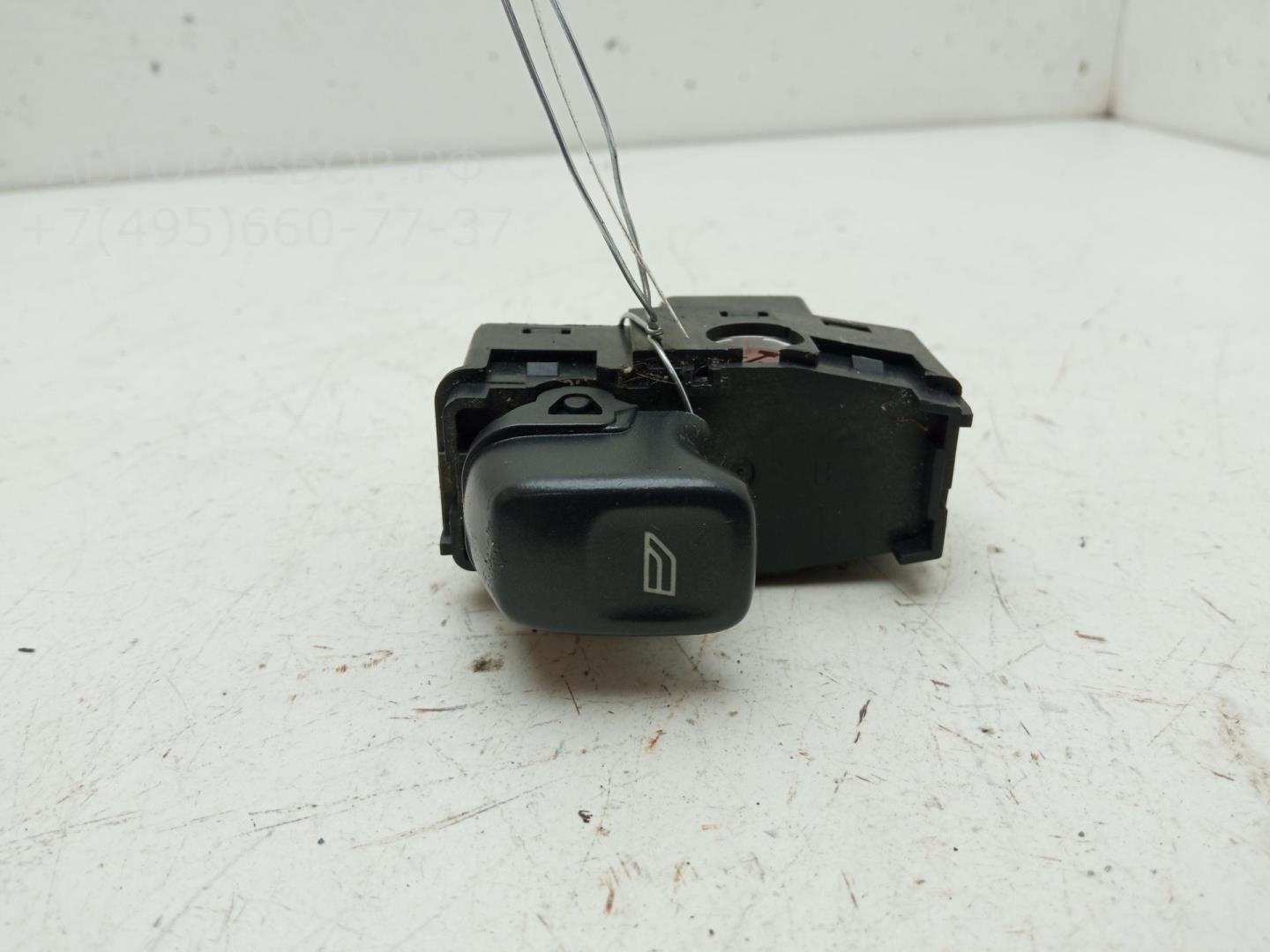 Кнопка стеклоподъемника