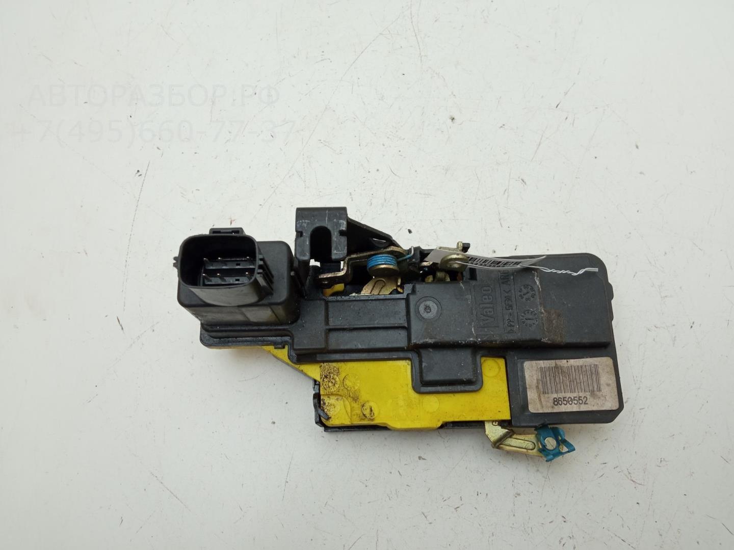 Замок двери задней левой