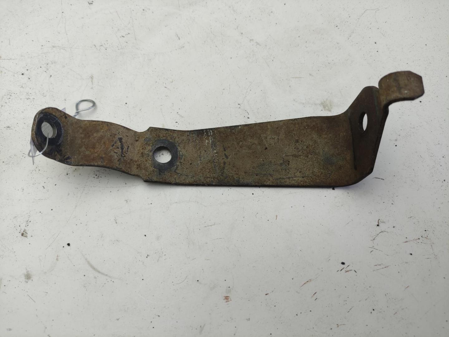 Стойка переднего стабилизатора