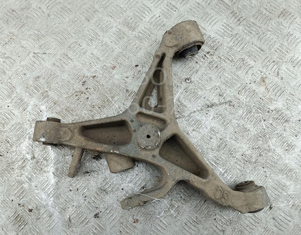 Рычаг задний правый