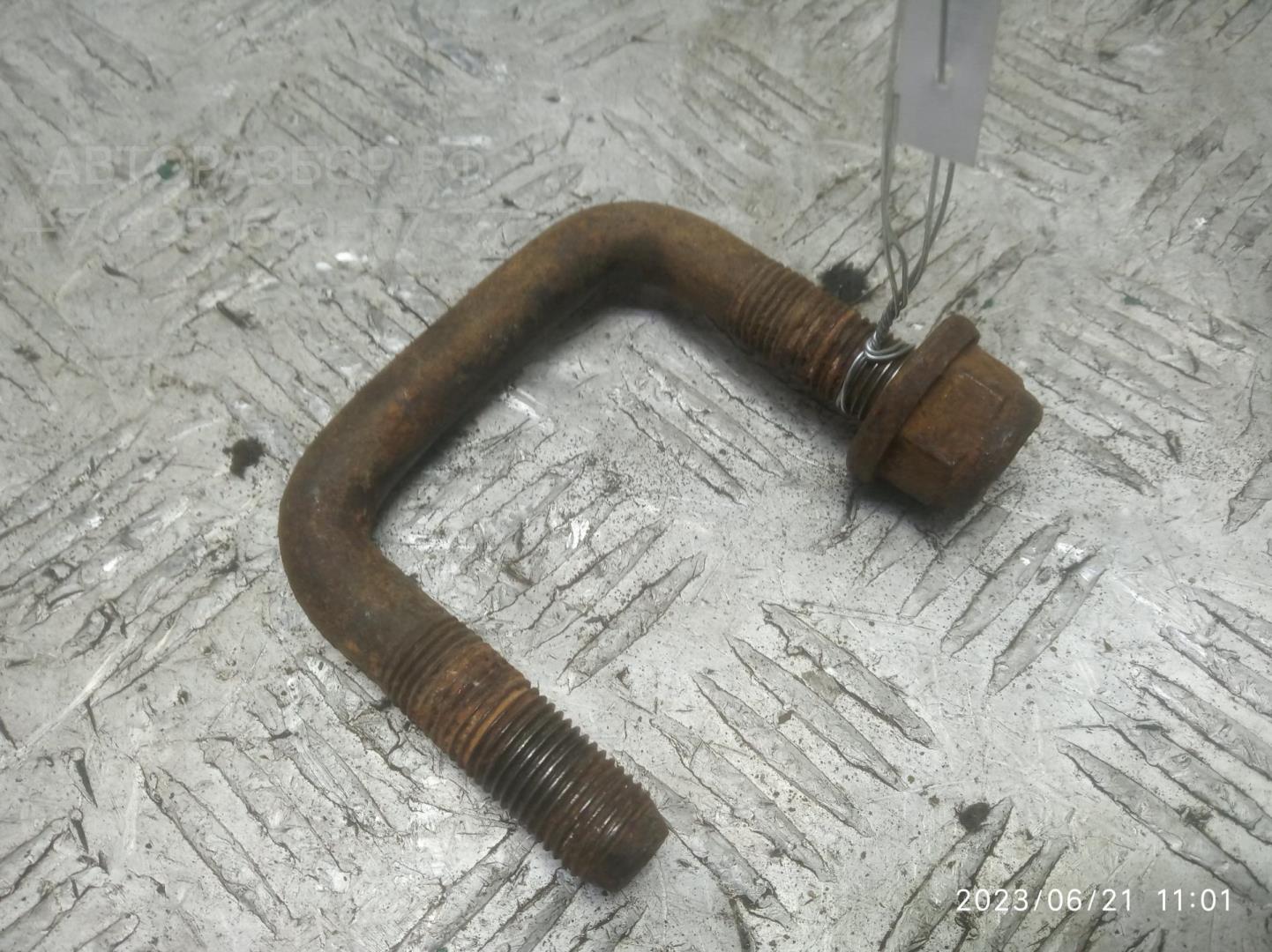 Стремянка задней рессоры