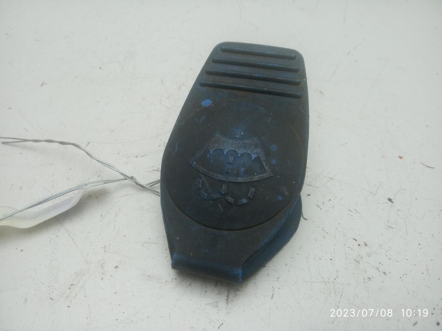 Крышка бачка омывателя