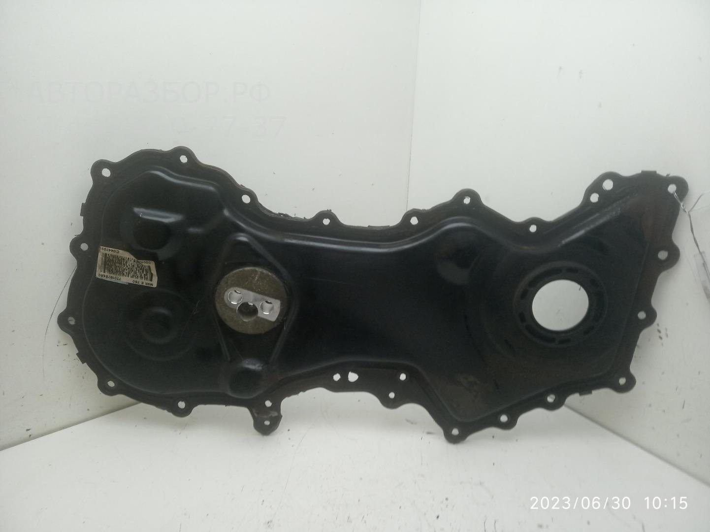 Крышка двигателя передняя