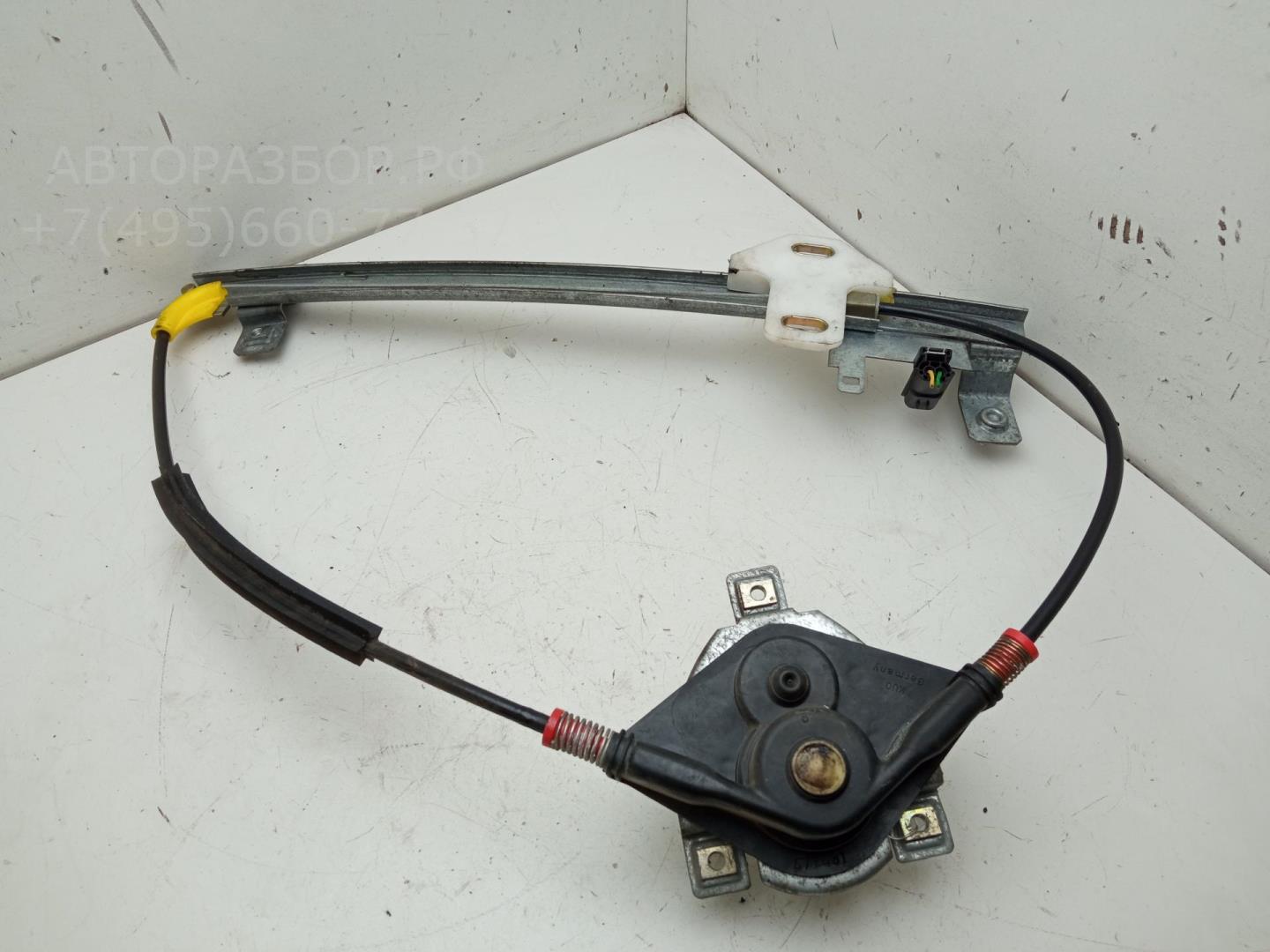 Стеклоподъемник механ. задний левый