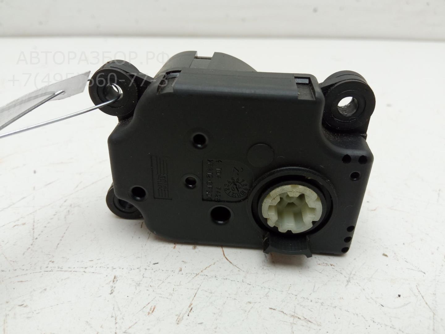 Моторчик заслонки печки