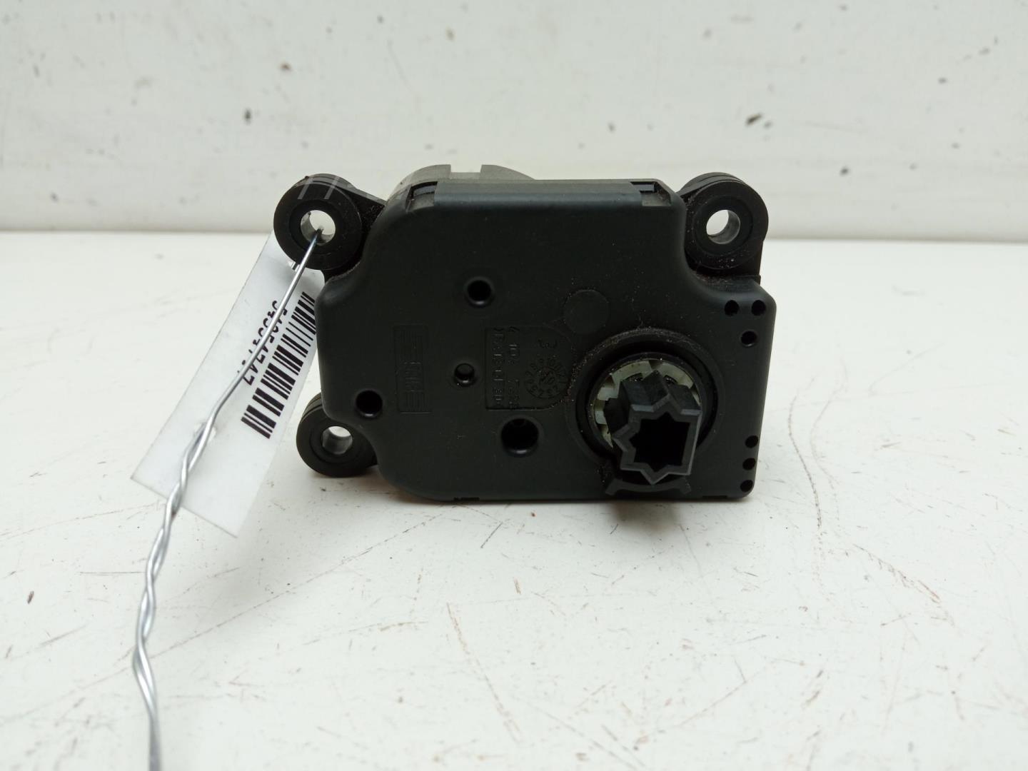 Моторчик заслонки печки