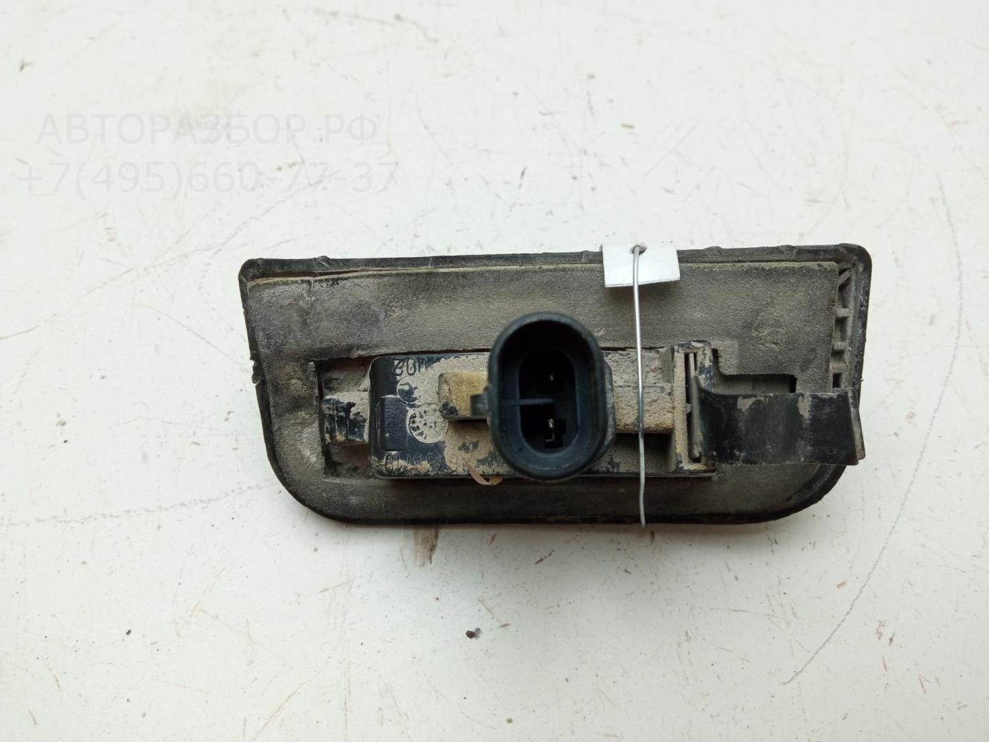 Фонарь подсветки номера