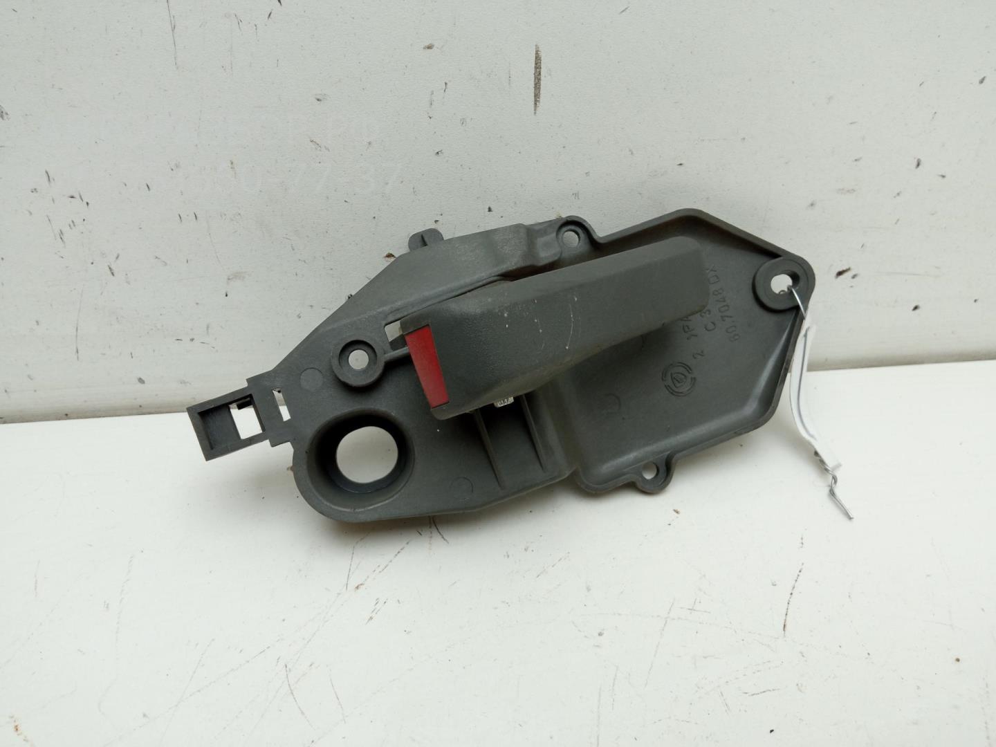 Ручка двери передней внутренняя правая