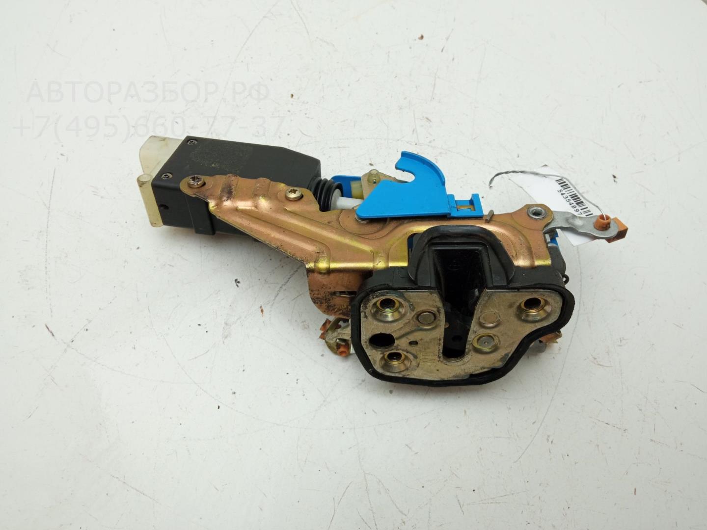 Замок двери передней правой