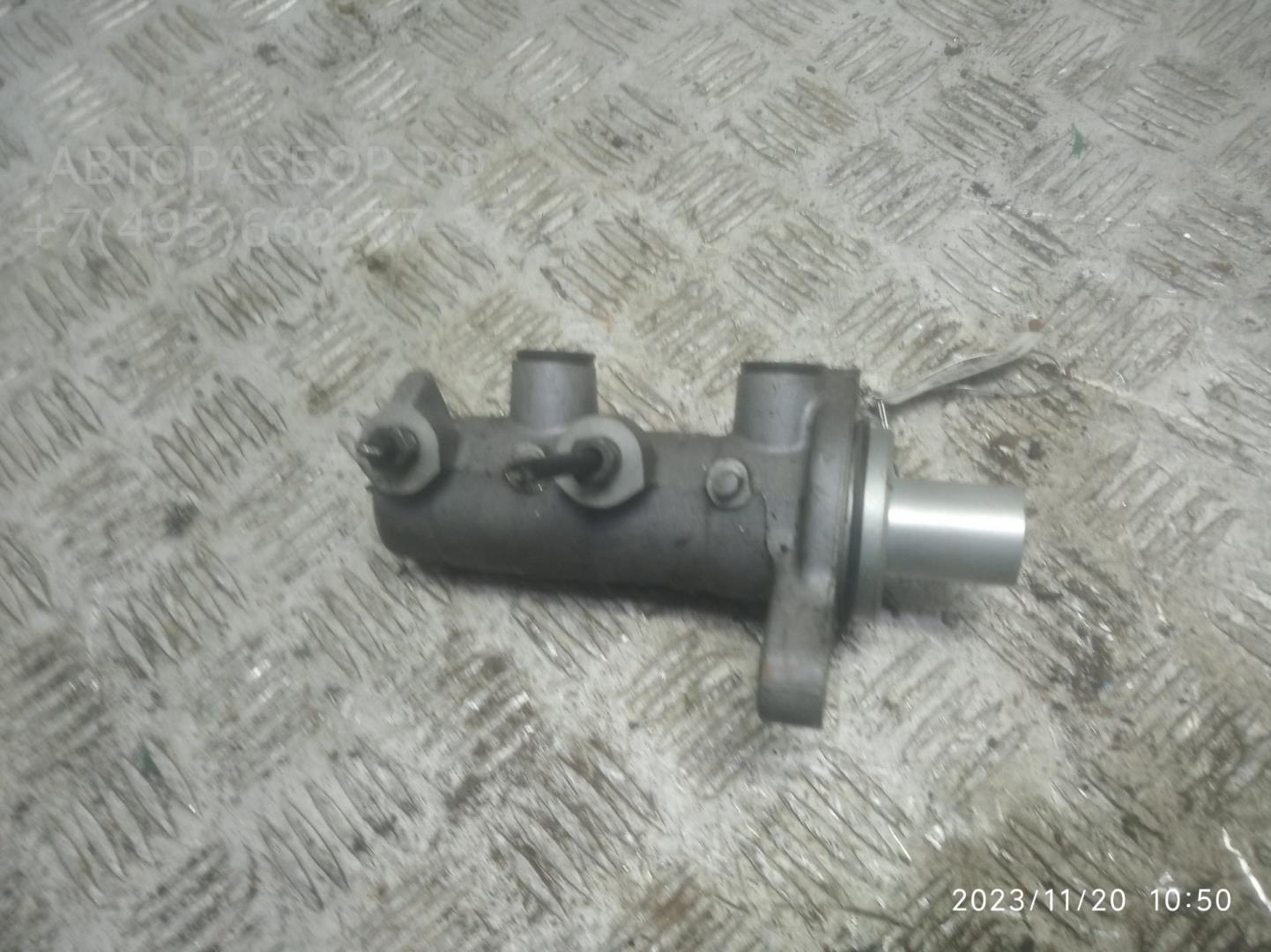 Цилиндр тормозной главный