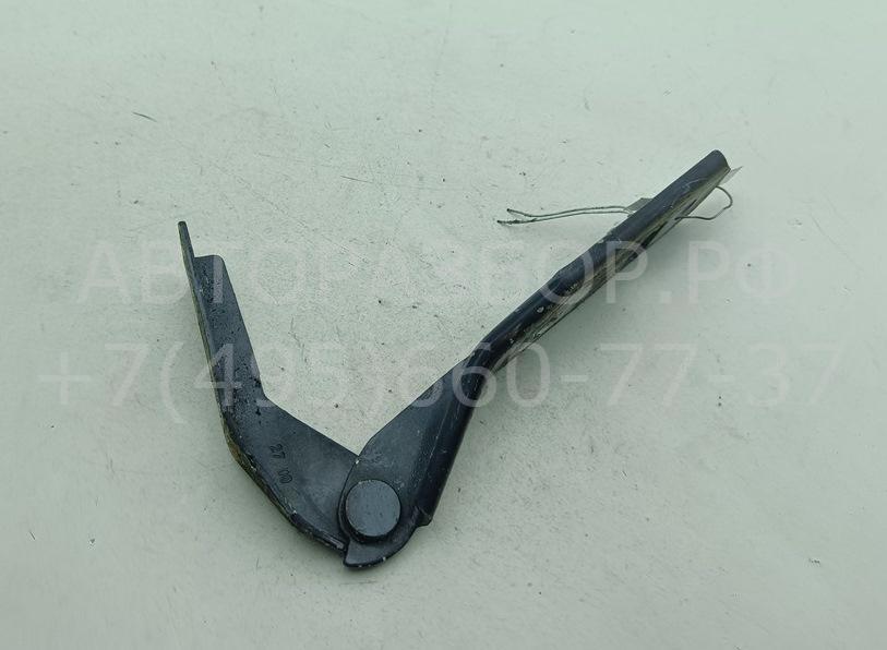 Петля капота правая