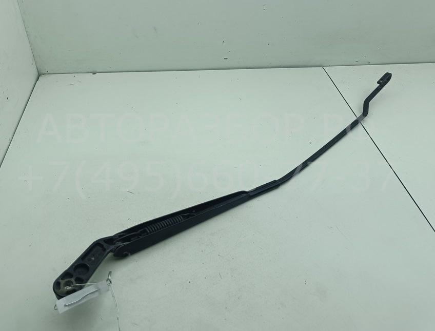 Поводок стеклоочистителя передний правый