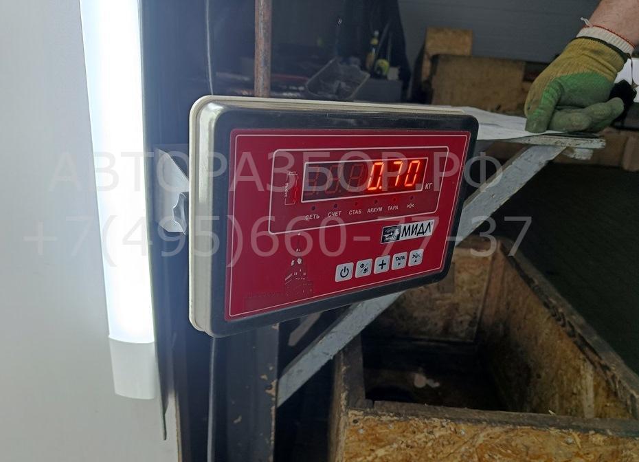 Стекло двери задней левой (форточка)