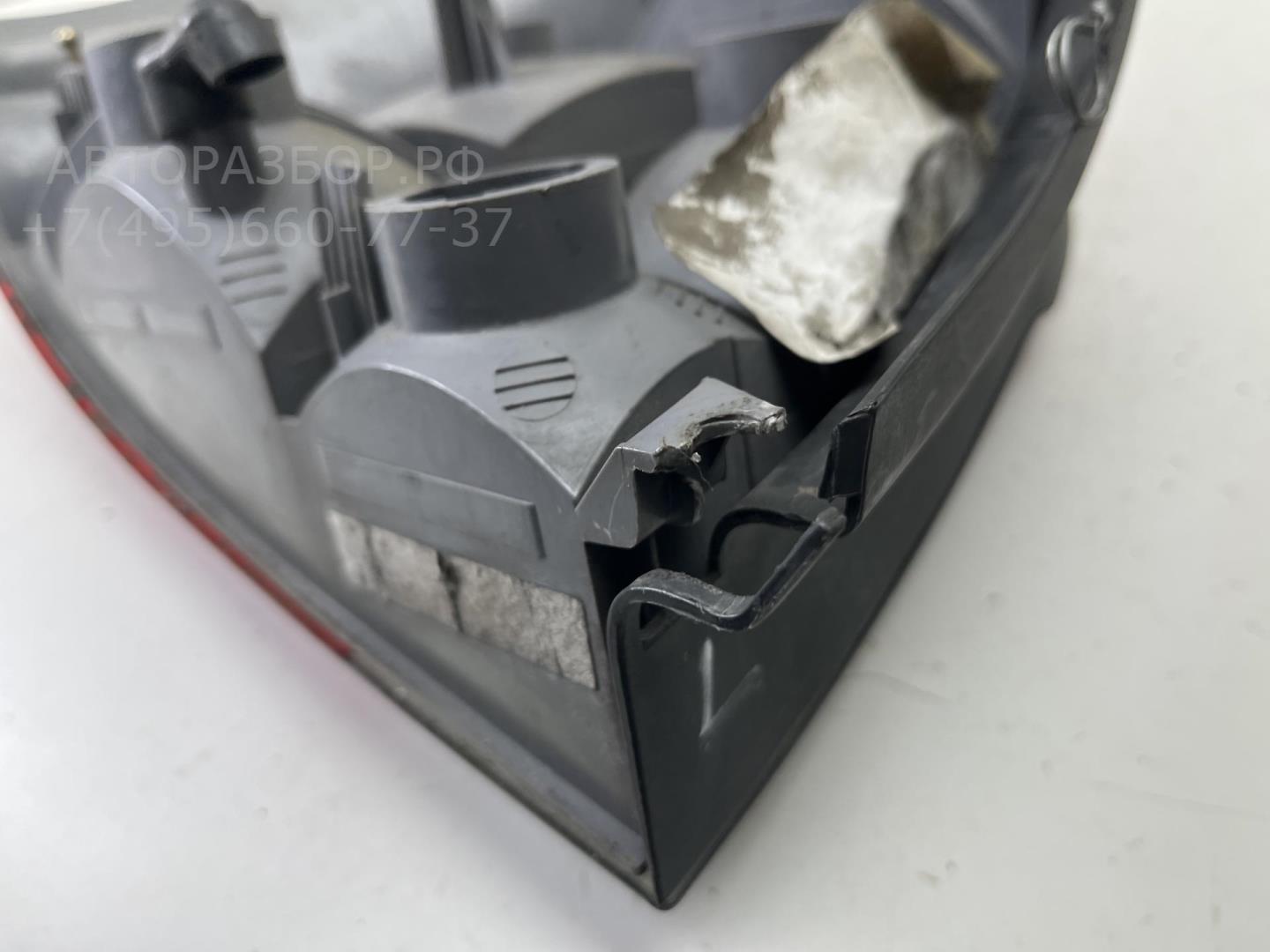 Фонарь задний правый