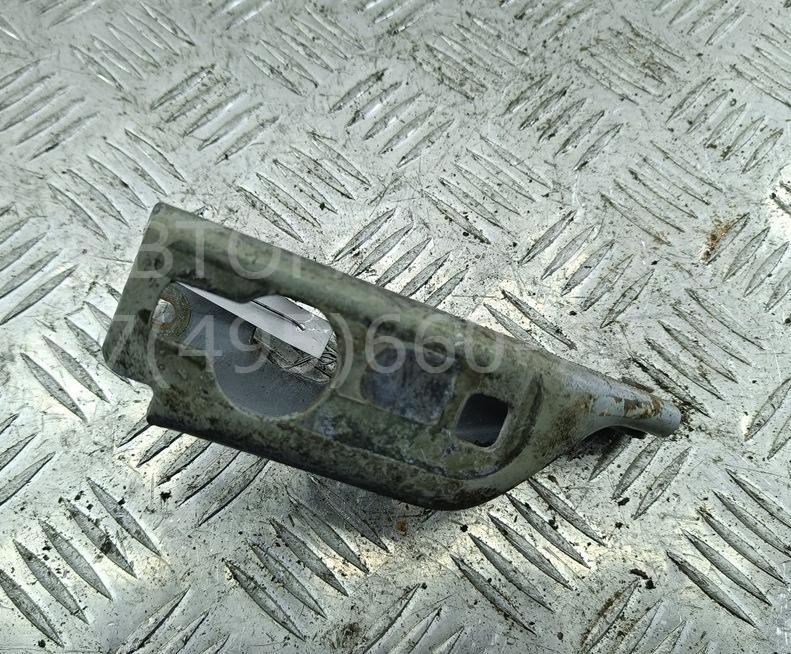 Петля капота левая