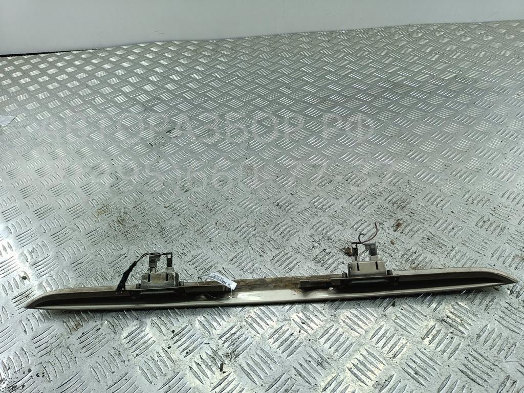 Накладка крышки багажника