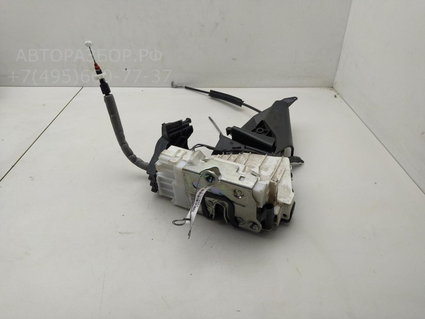 Замок двери задней правой