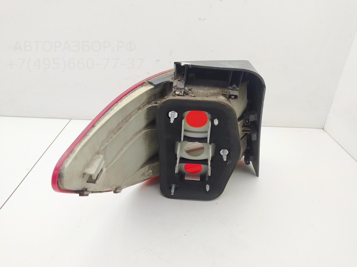 Фонарь задний правый