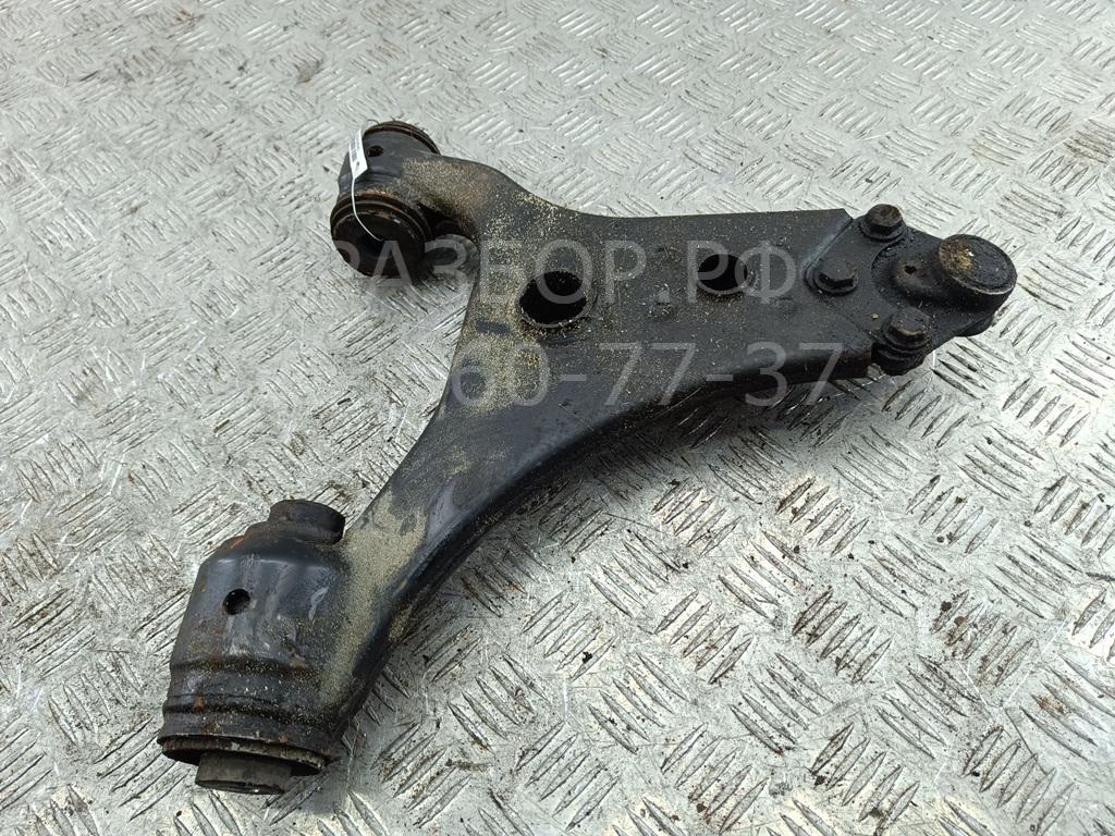 Рычаг передний правый