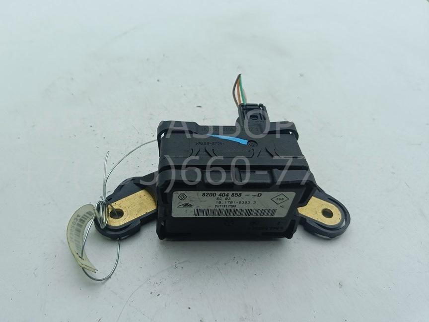 Датчик ускорения