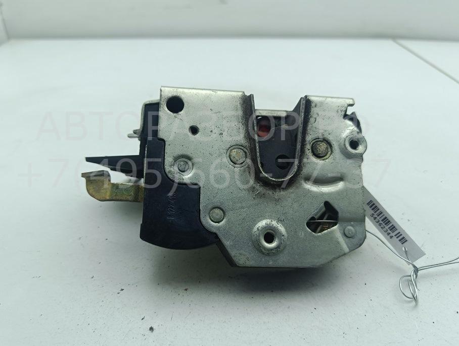 Замок двери задней левой