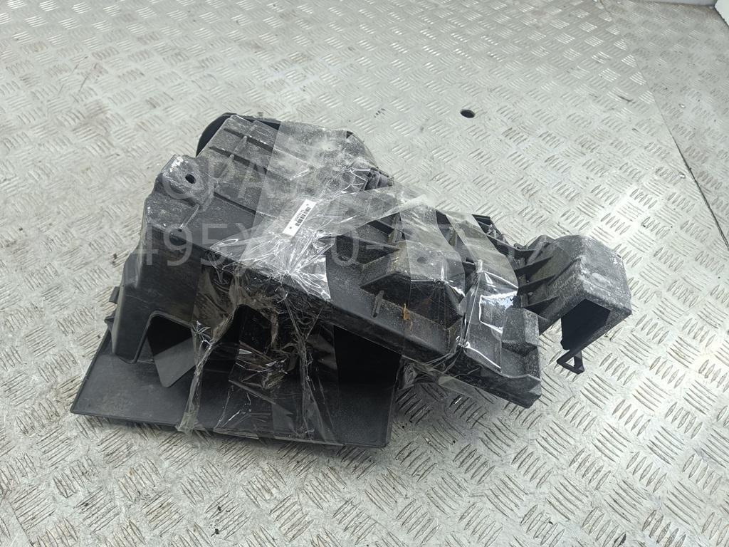 Крепление АКБ (корпус/подставка)