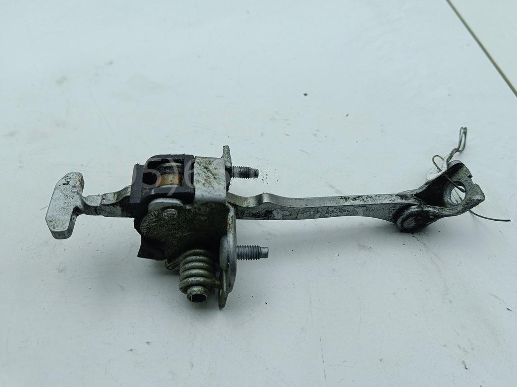 Ограничитель двери