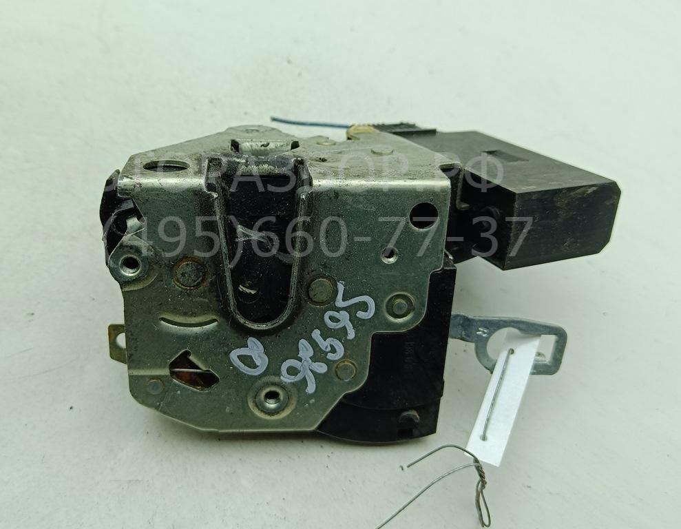 Замок двери передней правой