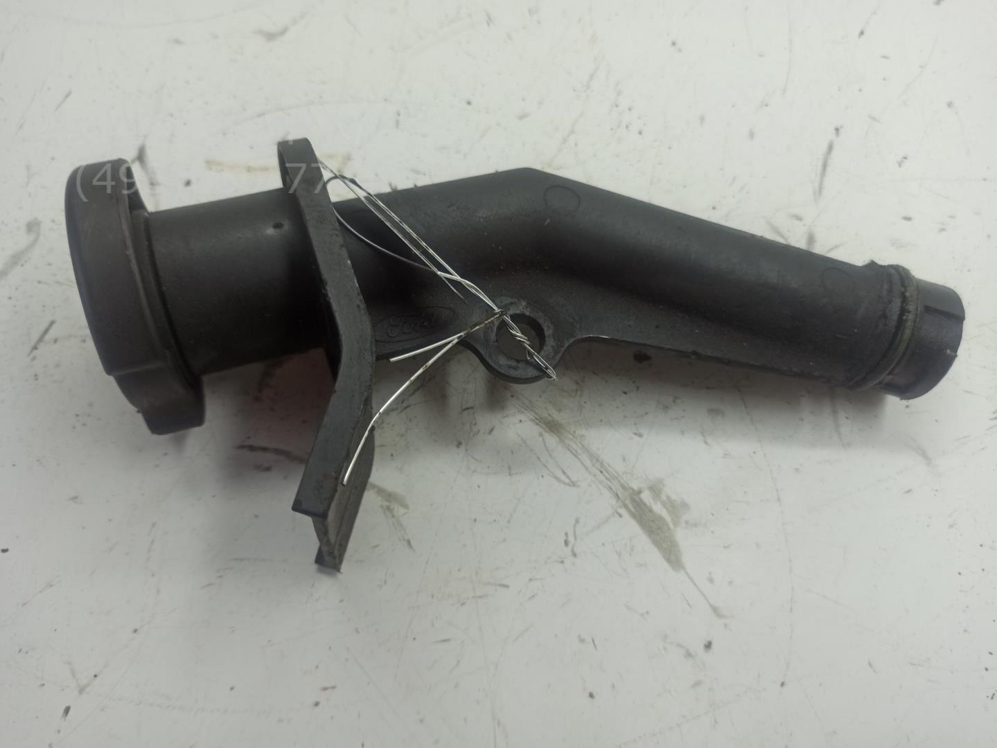 Маслозаливная горловина