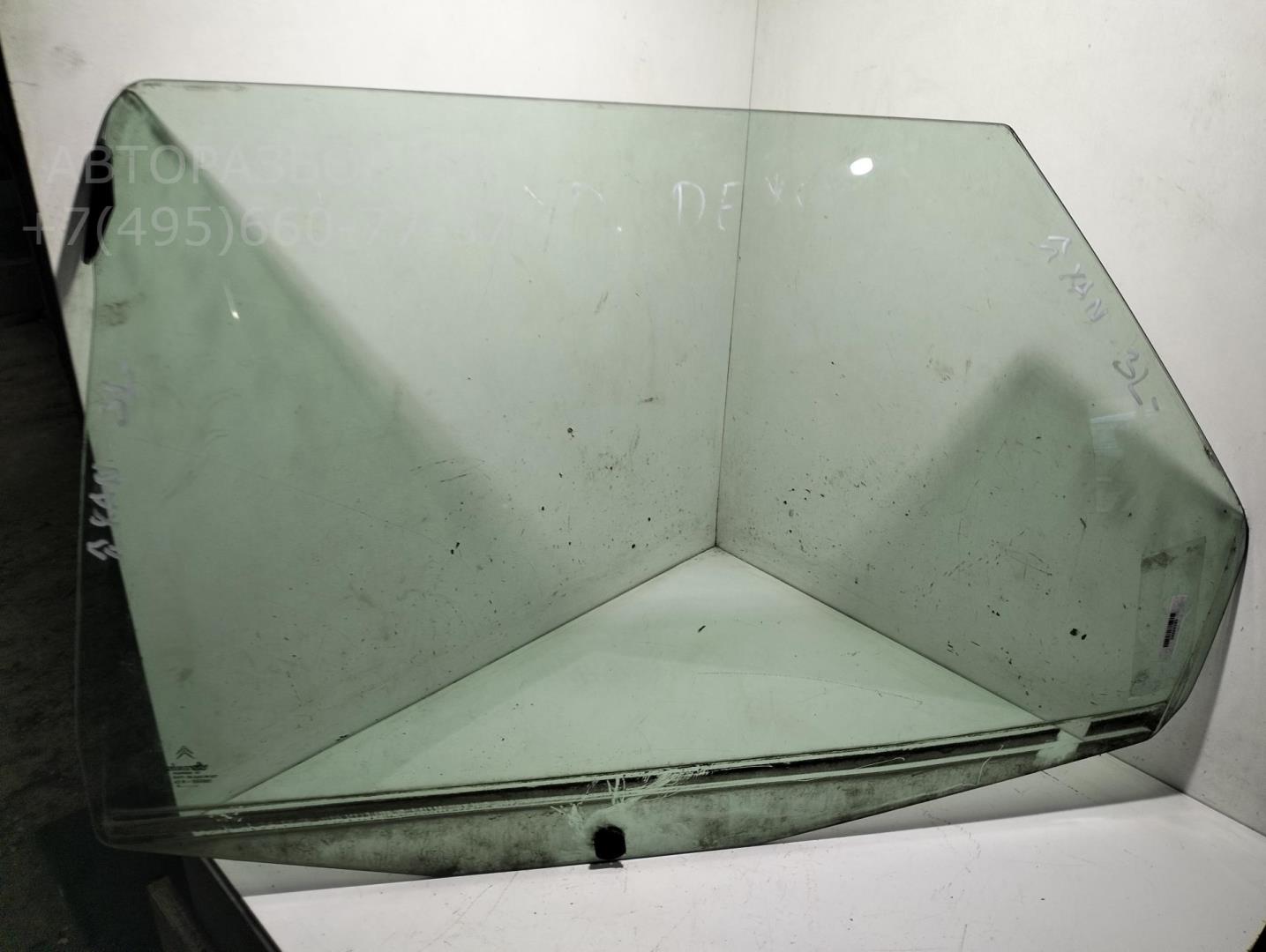 Стекло двери задней левой