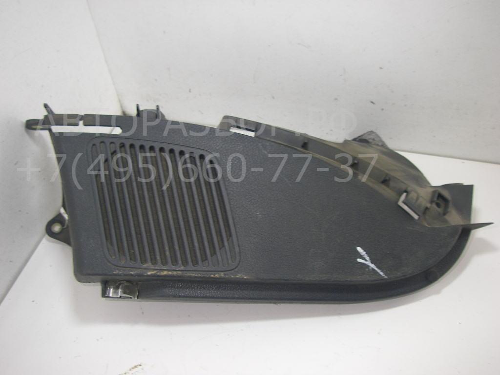 Обшивка багажника