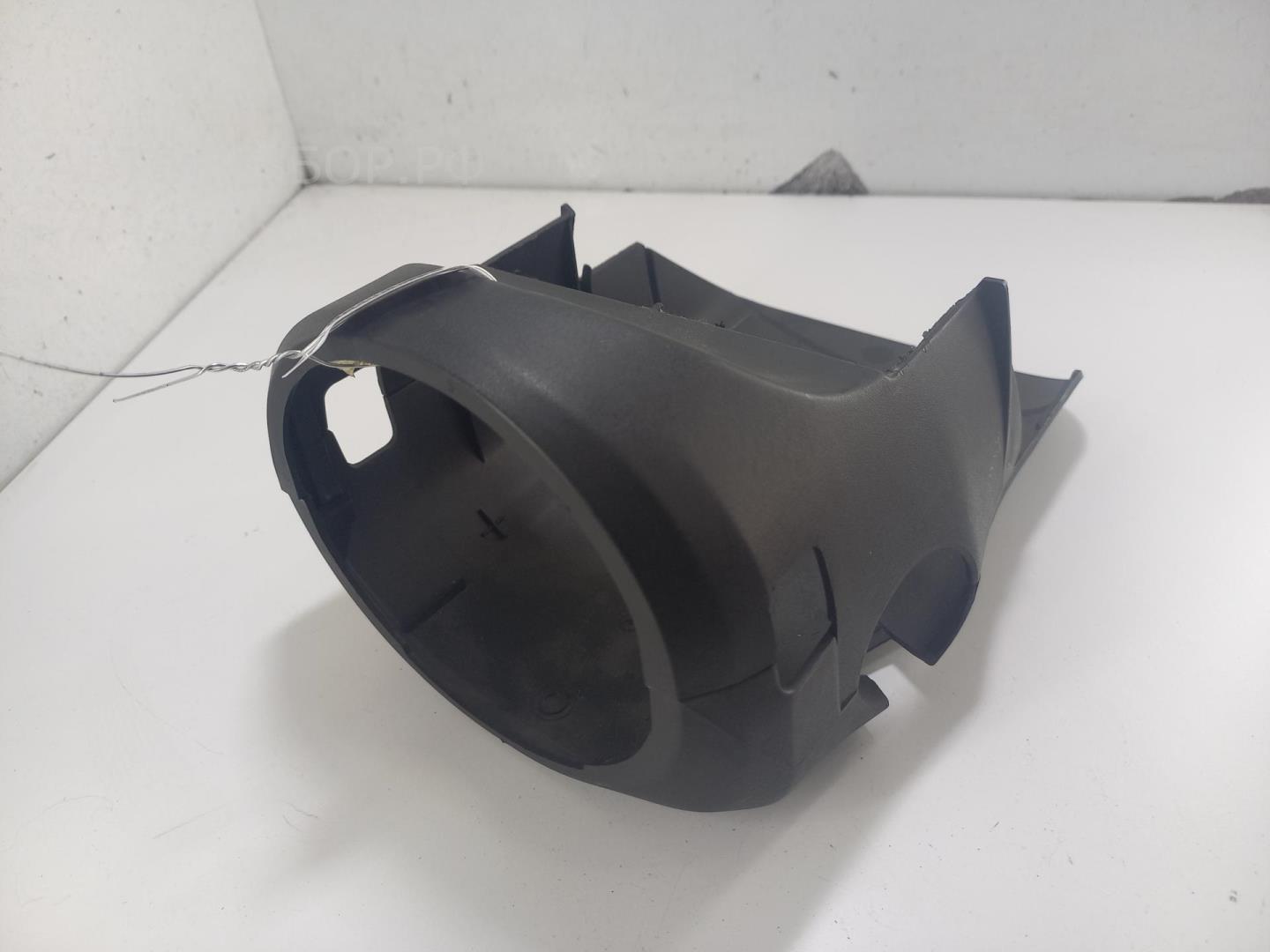 Кожух рулевой колонки