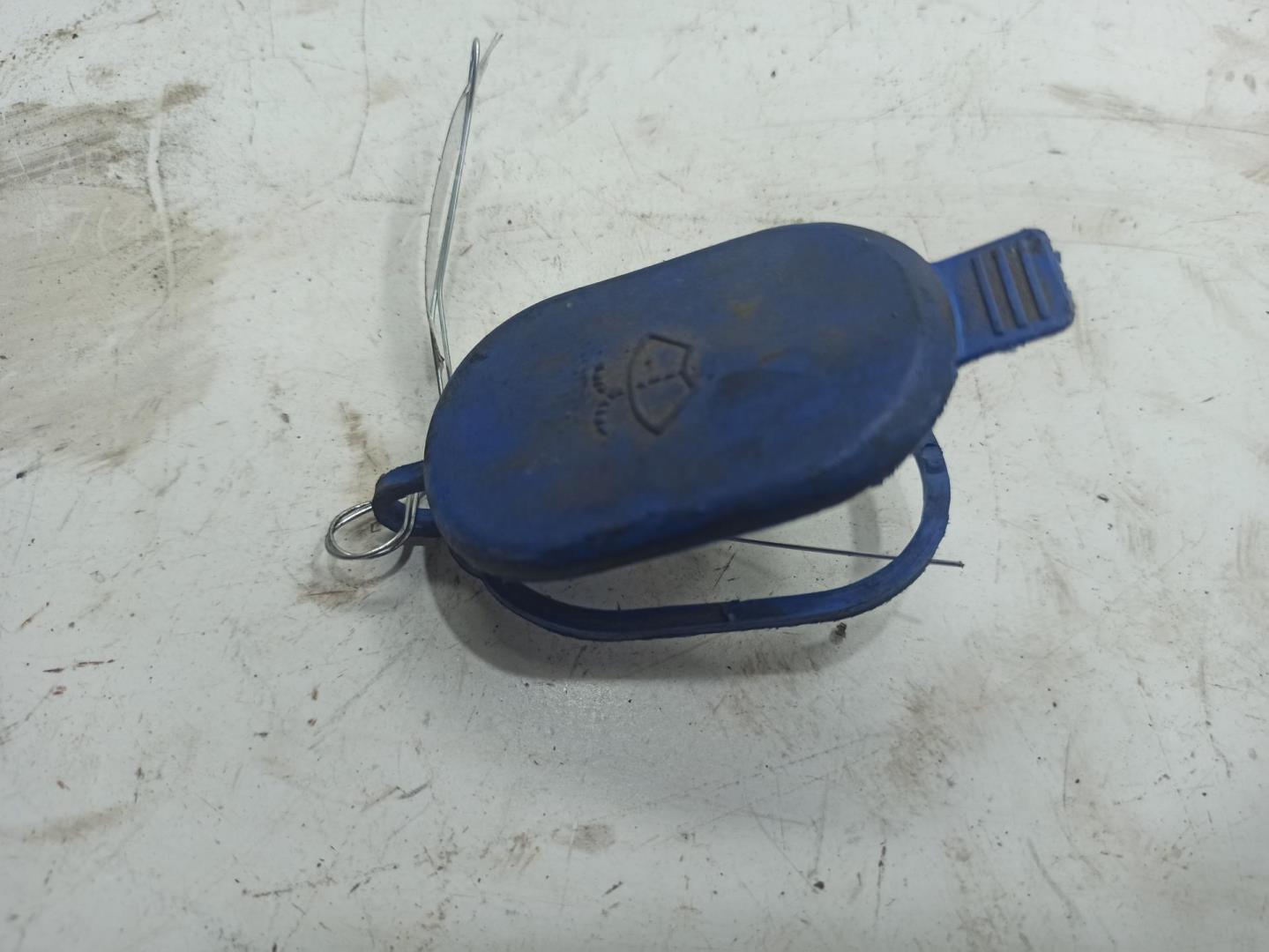 Крышка бачка омывателя