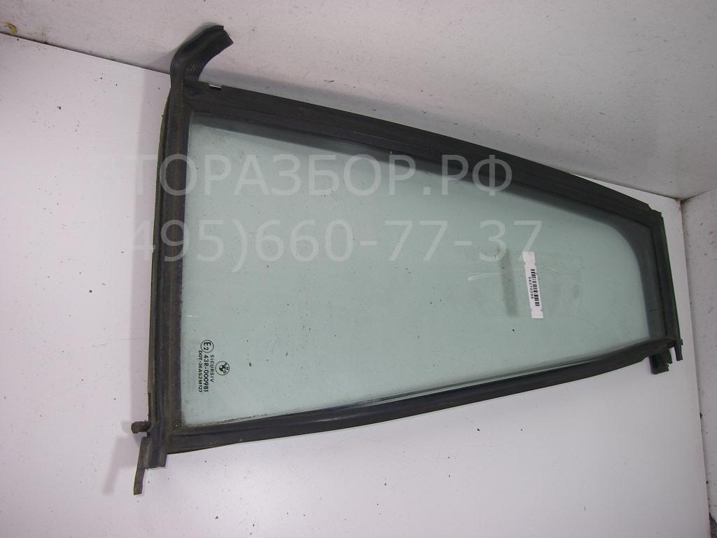 Стекло двери задней правой (форточка)