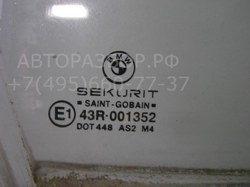 Стекло двери передней правой