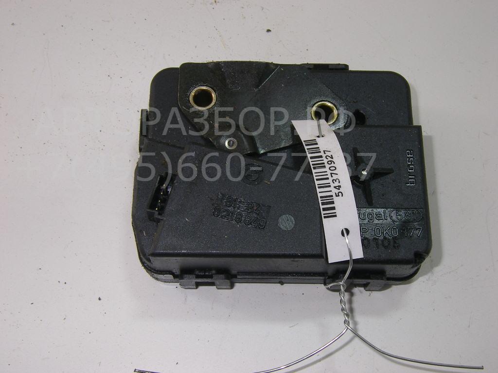 Замок багажника