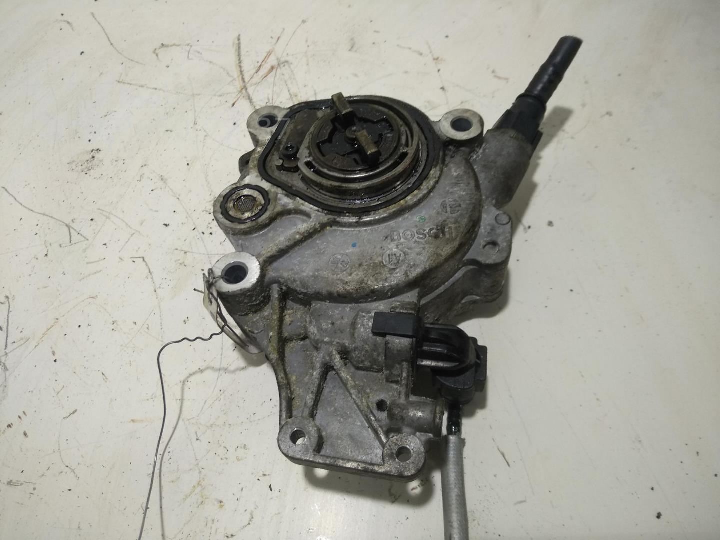 Насос вакуумный