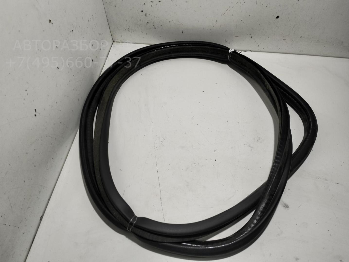 Уплотнитель багажника