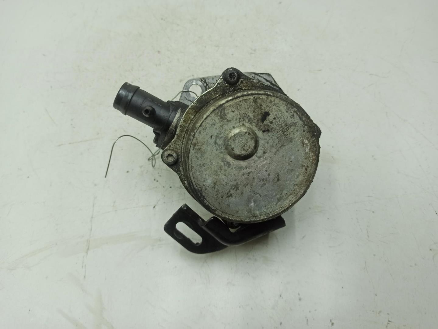 Насос вакуумный