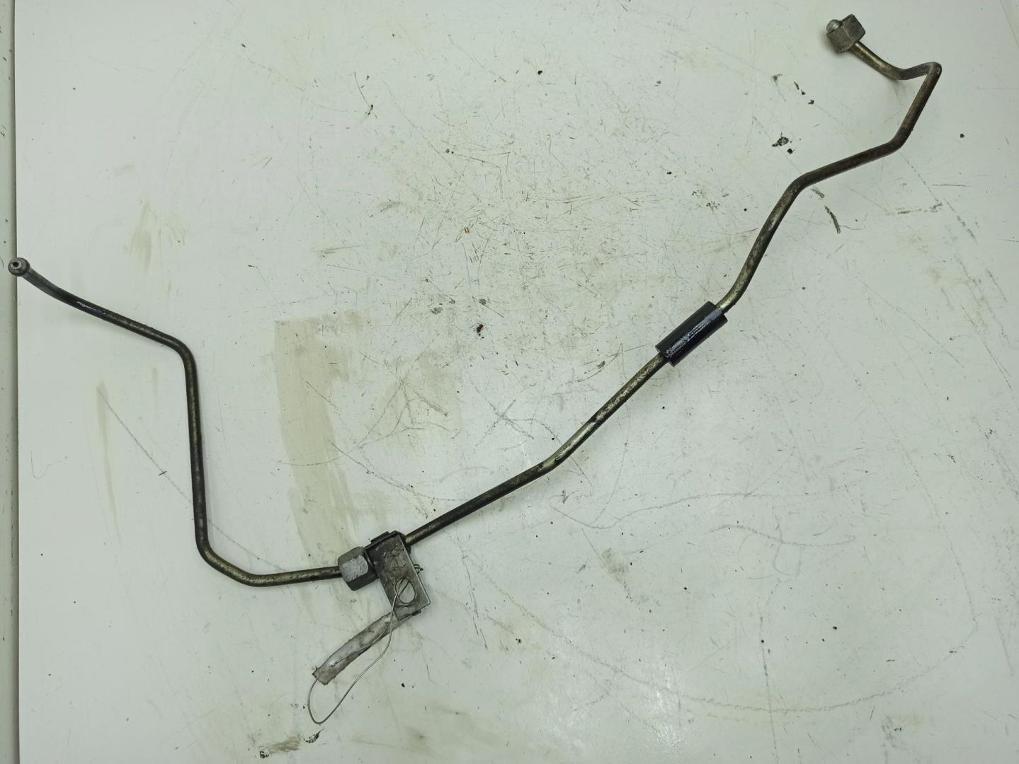 Трубка топливная