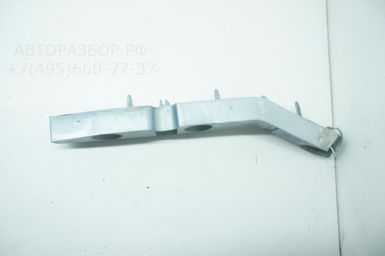 Кронштейн переднего бампера правый