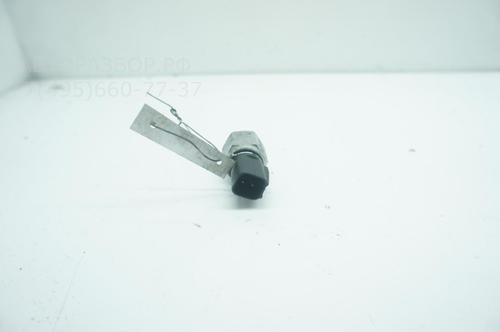 Датчик включения заднего хода