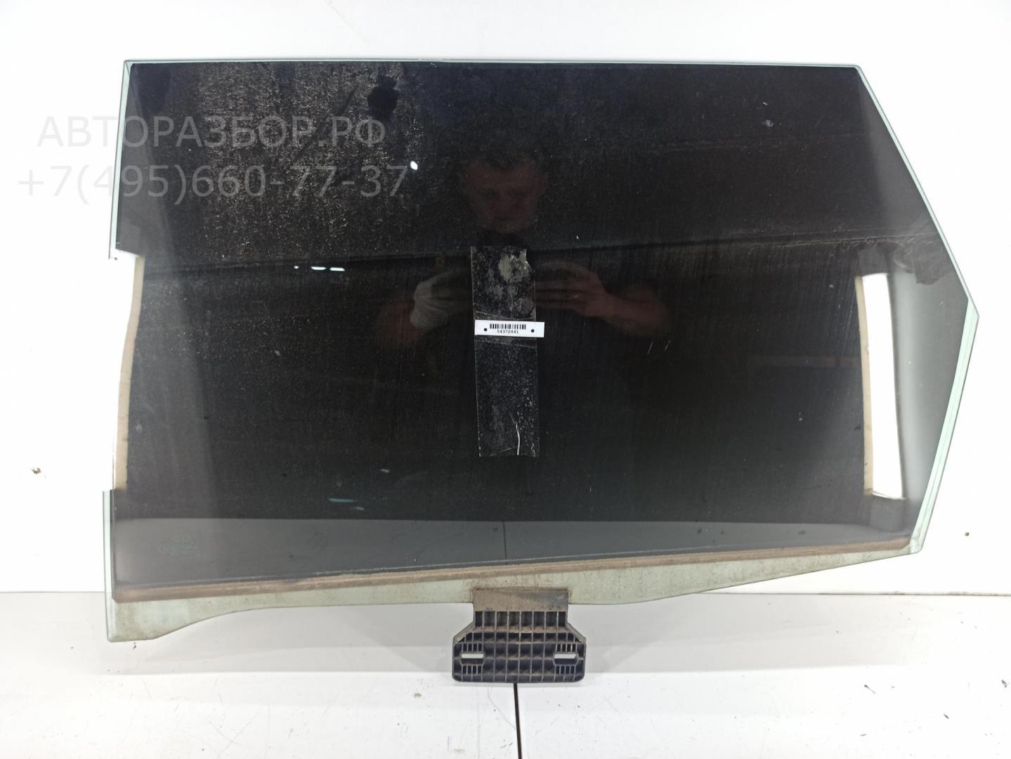 Стекло двери задней левой
