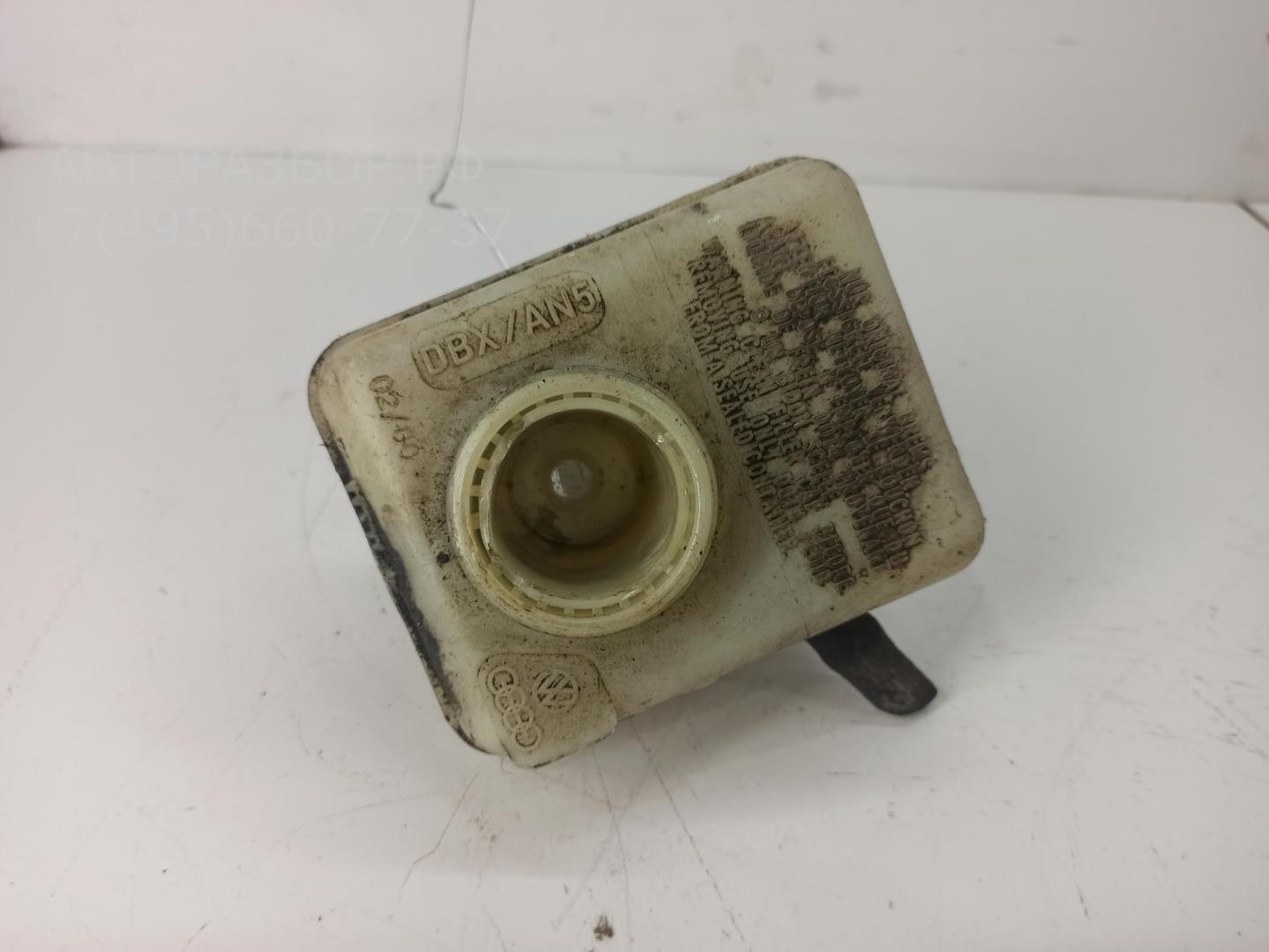 Бачок главного тормозного цилиндра