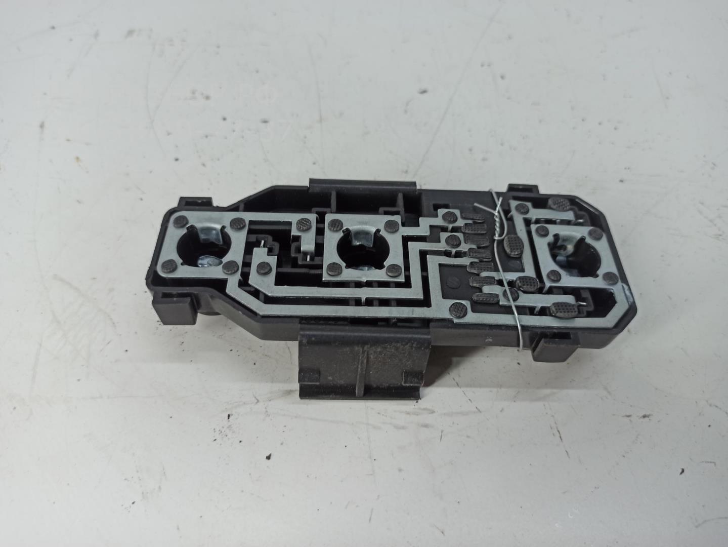 Плата заднего фонаря правого