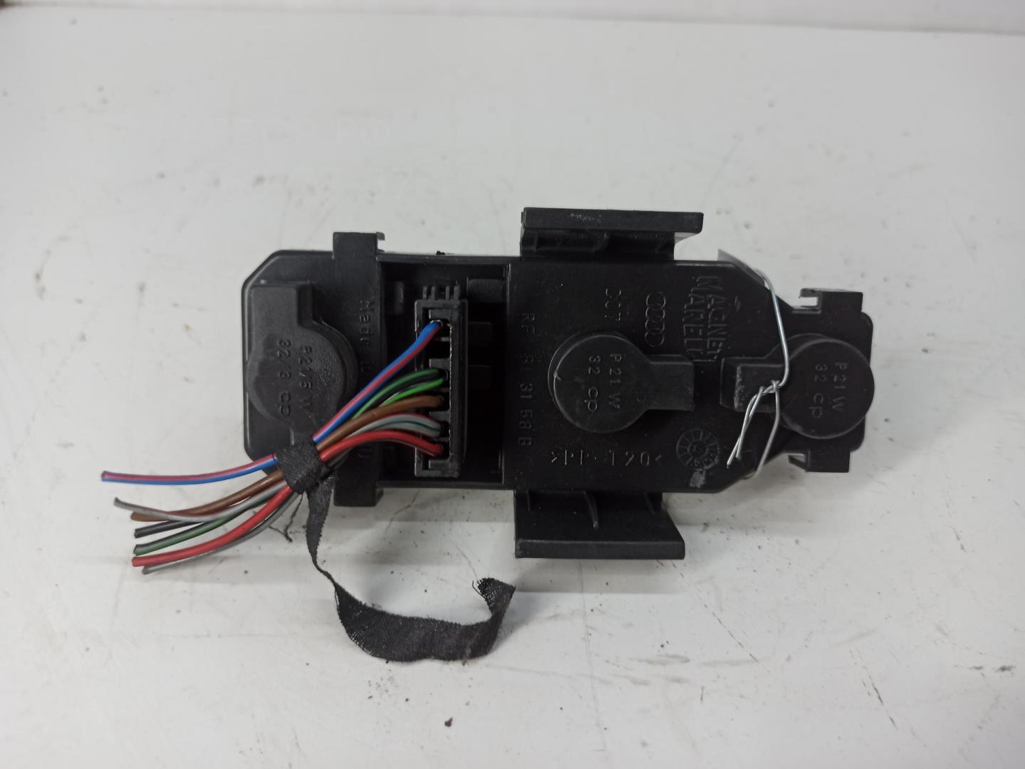 Плата заднего фонаря правого