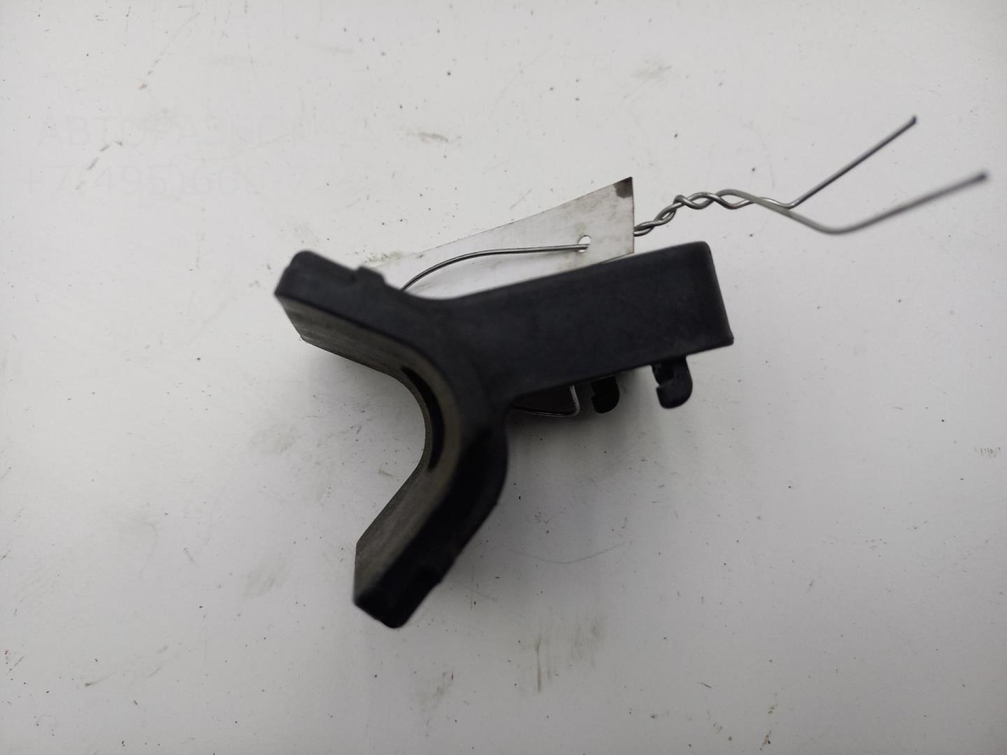 Кронштейн радиатора