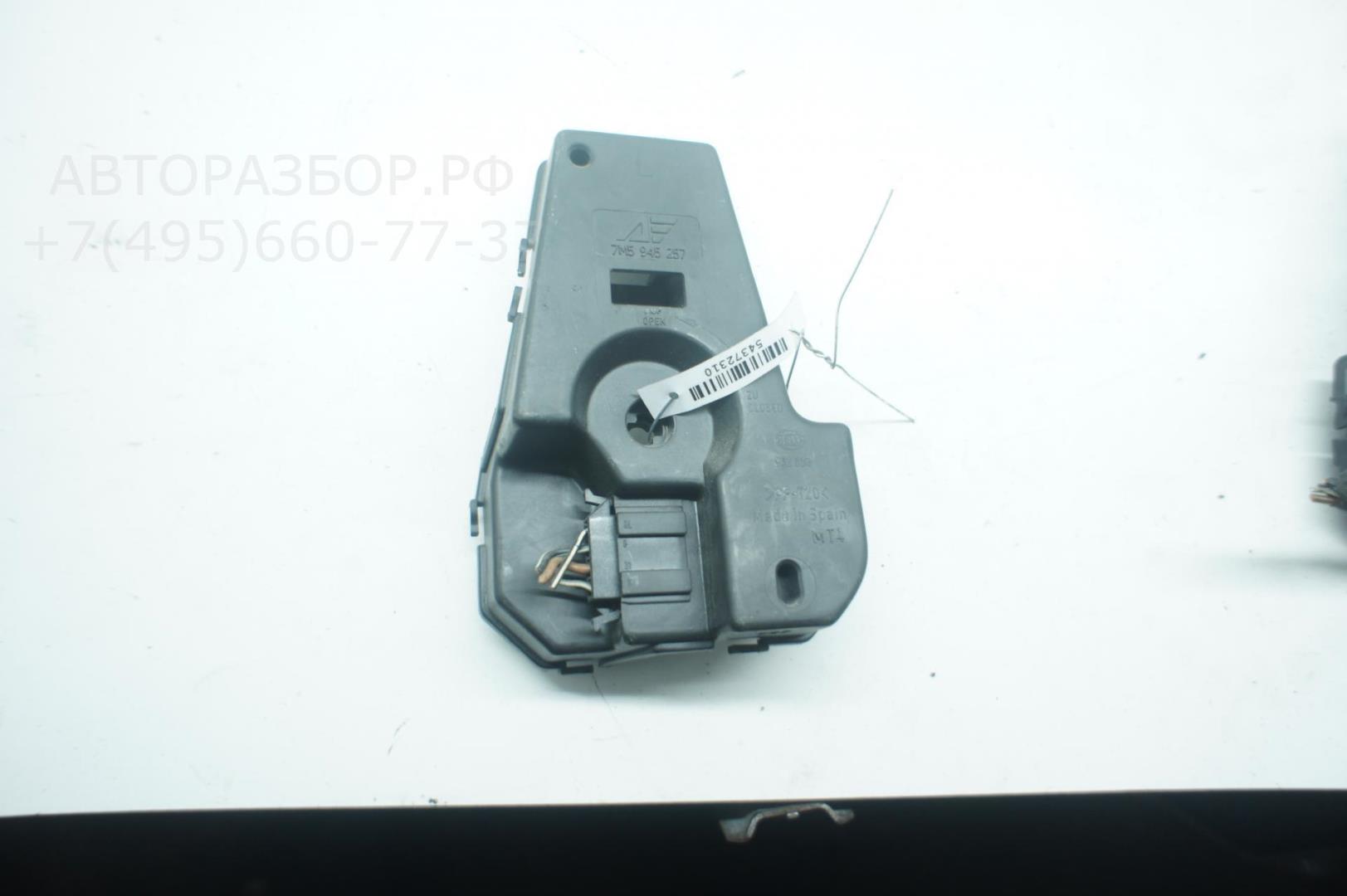 Плата заднего фонаря левого