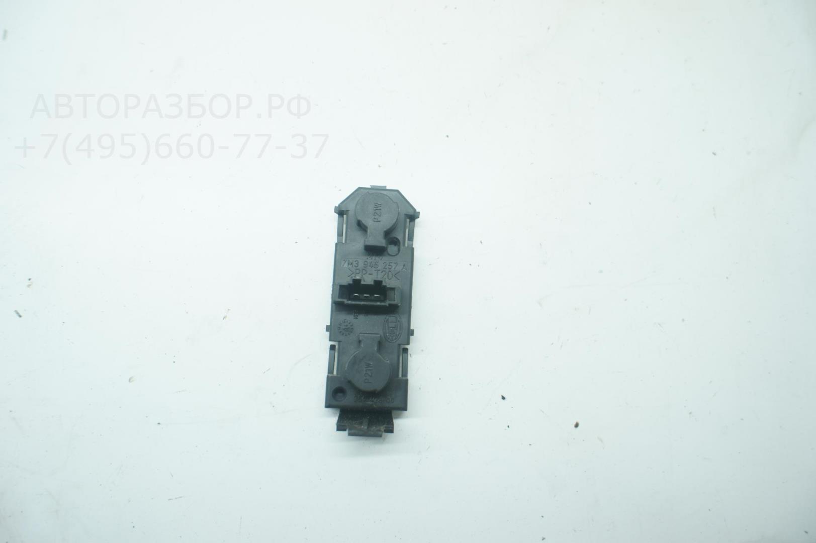 Плата заднего фонаря левого